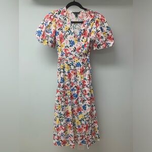 Woman dress, short puff sleeves, a line